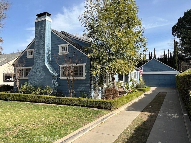 Foto principal - 2329 N Riverside Dr