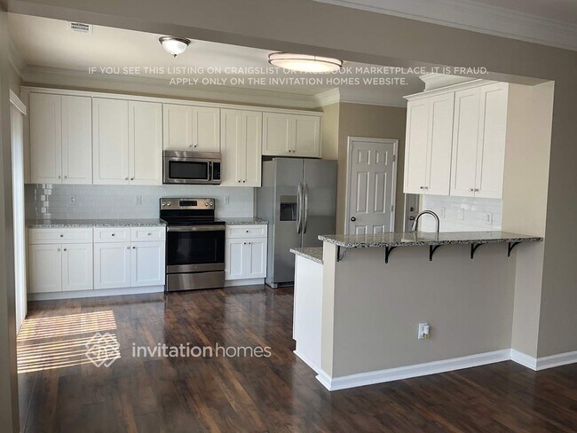 Foto del edificio - 7007 Pine Cone Ln