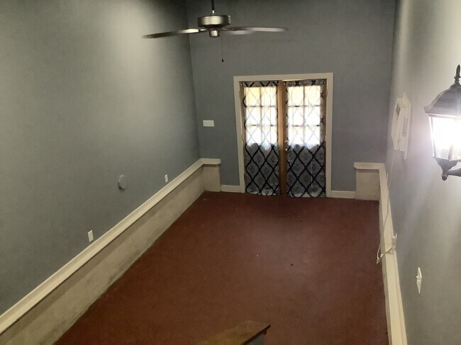 Foto del edificio - 305 N Magnolia St