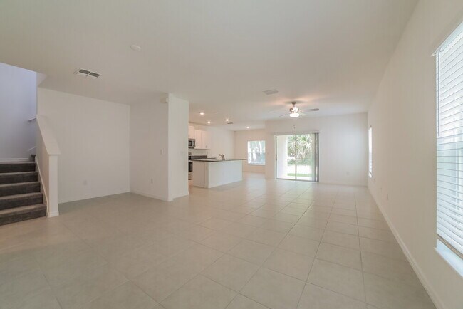 Building Photo - 7304 Spring Snowflake Ave