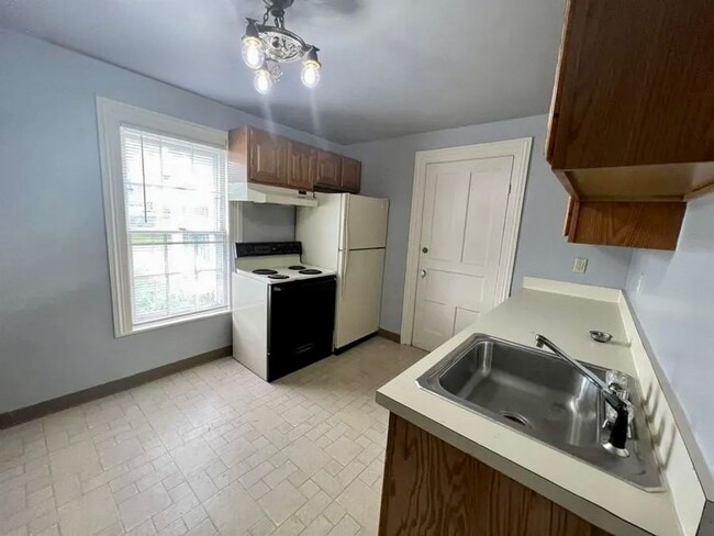 Photo - 501 W Forest Ave Apartment