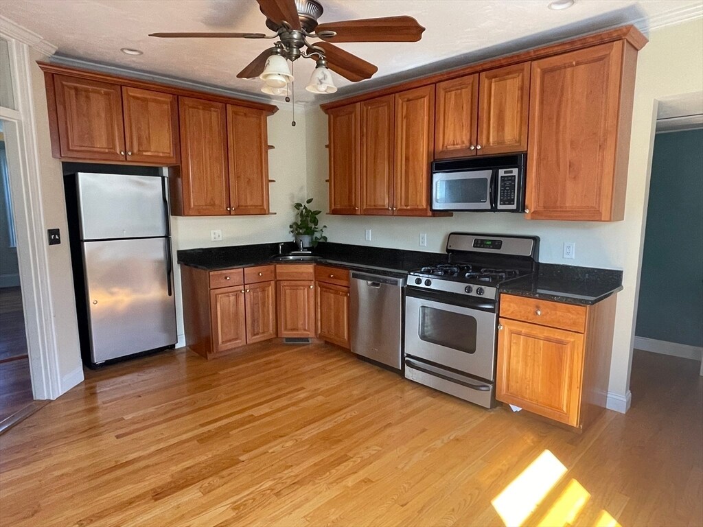 Primary Photo - 88 Vernon St