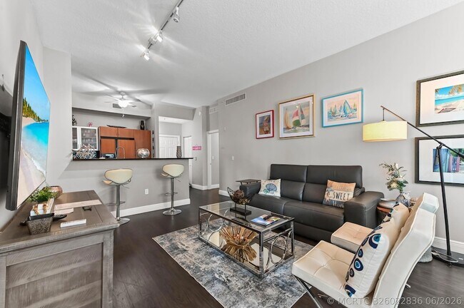 Foto del edificio - 804 E Windward Way