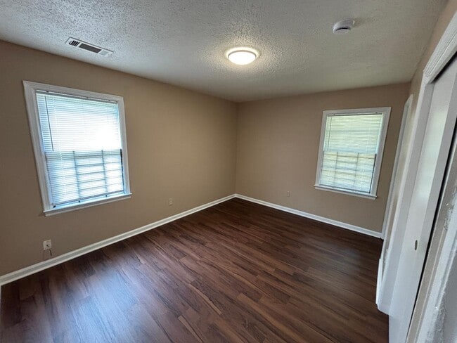 Foto del edificio - 1968 Gayle Ave