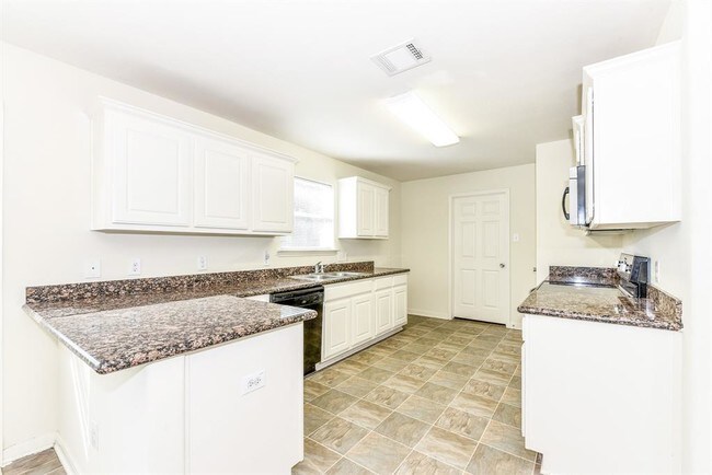 Building Photo - 28854 Llano River Loop
