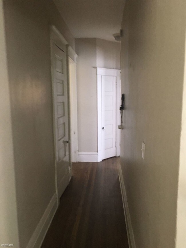 Foto del edificio - 2 br, 1 bath  - 1572 Lake Dr SE Apt 1