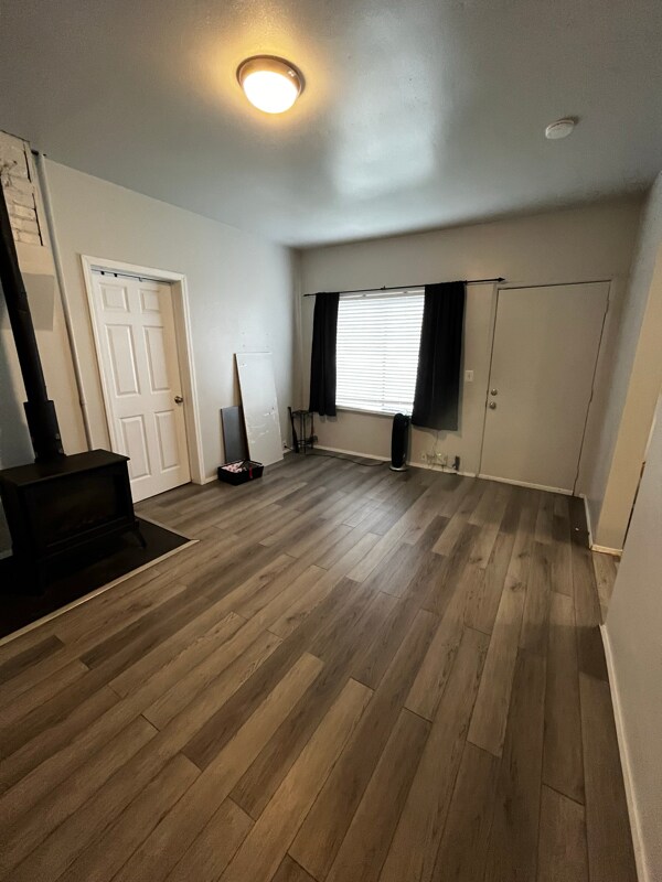 Building Photo - 1901 Lombard Ave