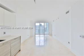 Building Photo - 1300 Brickell Bay Dr