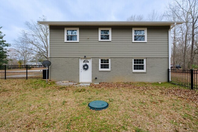 Building Photo - 54 Whitehead Dr