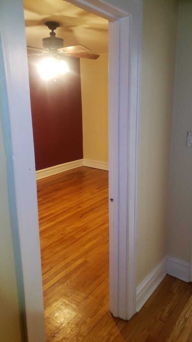 6 N 3rd Ave Unit 1S, Maywood, IL 60153 Condo for Rent in Maywood, IL