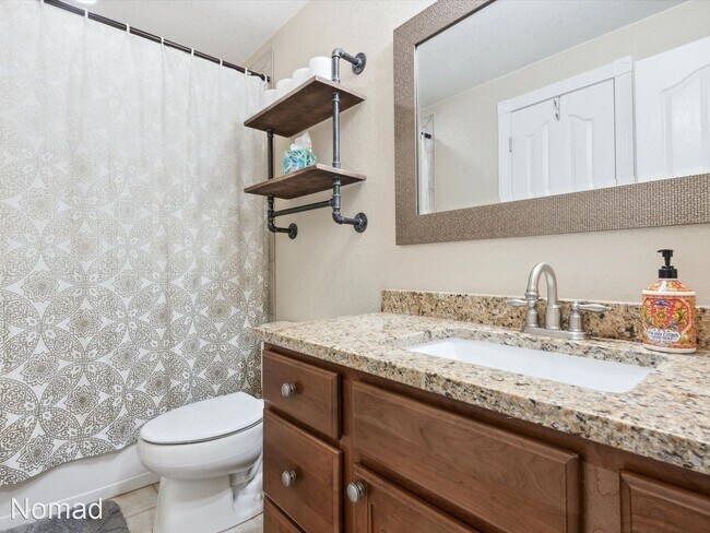 Building Photo - 4 br, 3.5 bath House - 26874 E Mineral Dr