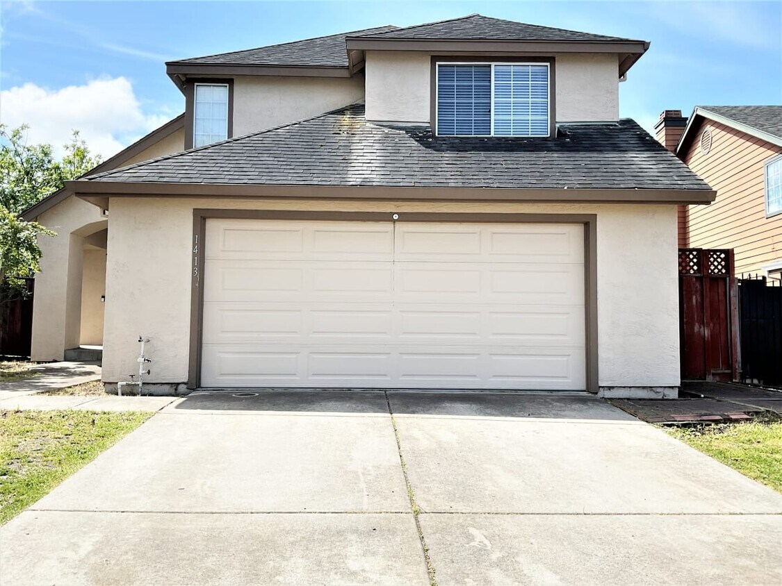 Primary Photo - 1413 Gateway Dr