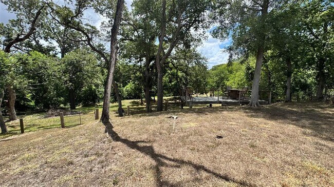 Building Photo - 126 Riverside Ln