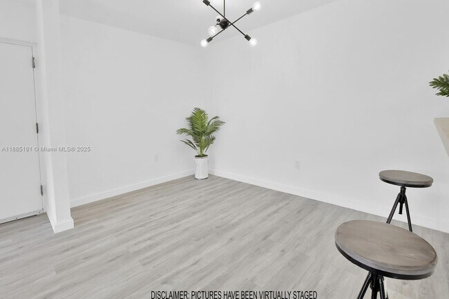 Foto del edificio - 8999 SW 123rd Ct