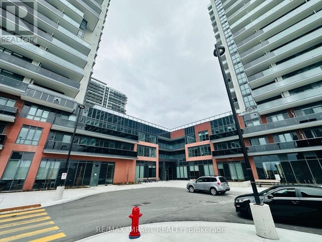 Photo du bâtiment - 2545 Simcoe St N
