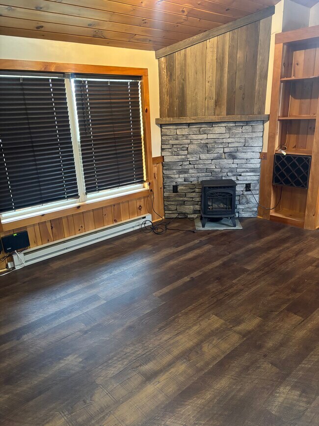 Building Photo - 11694 PA-3004