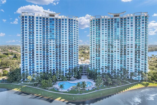 Foto del edificio - 2681 N Flamingo Rd