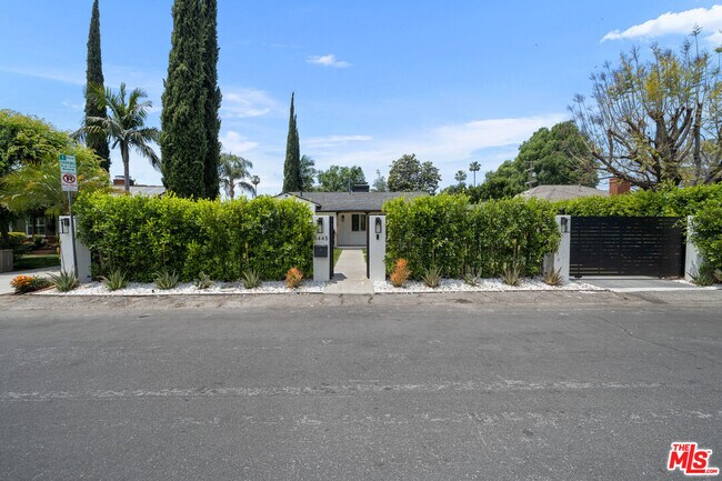 Building Photo - 5445 Morella Ave