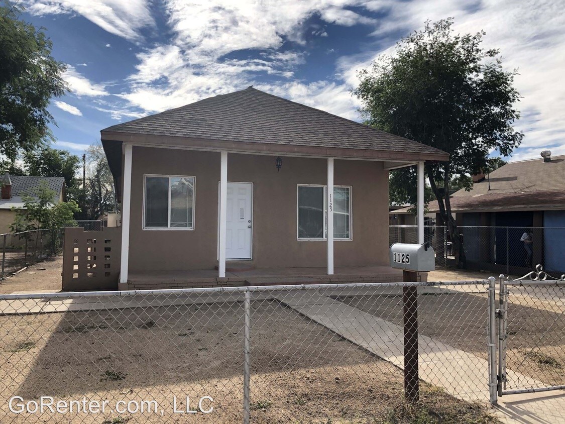 Primary Photo - 1125 E Fillmore St