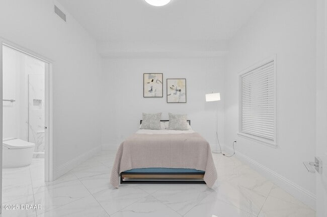 Foto del edificio - 200 Ocean Crest Dr