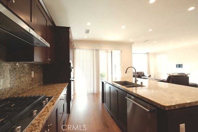 Building Photo - 127 Espina