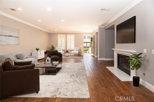 Building Photo - 15723 Parkhouse Dr