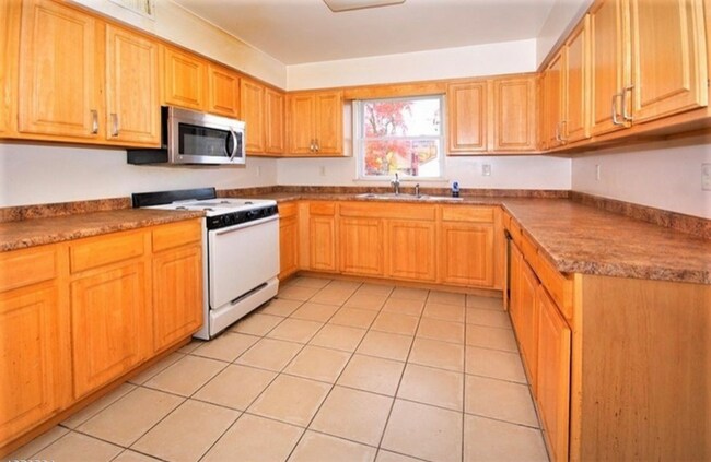 Foto del edificio - 7 Lenox Ave