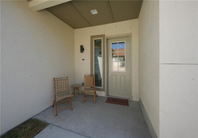Building Photo - 2400 Louis Henna Blvd