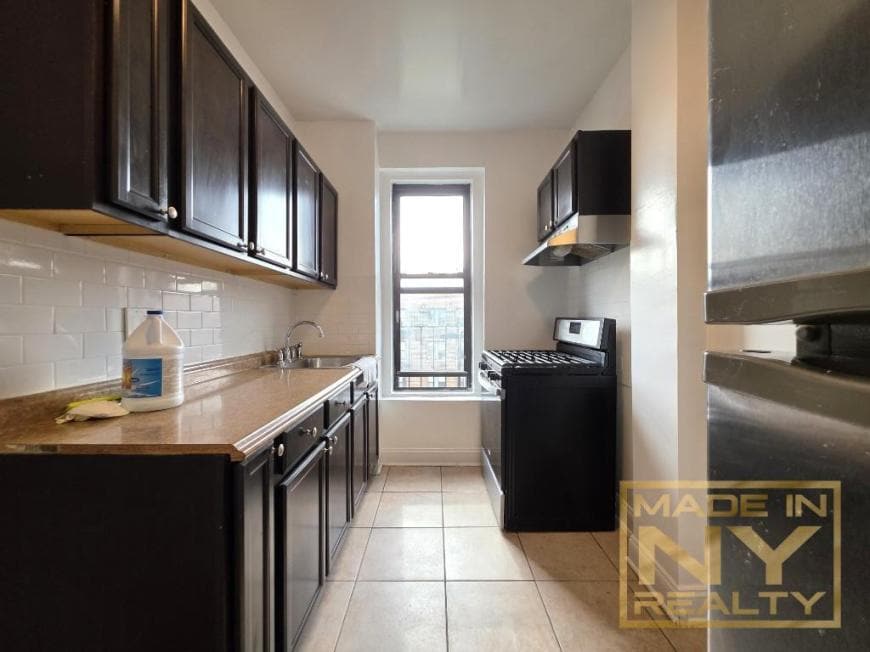 Primary Photo - 1 bedroom in ASTORIA NY 11106