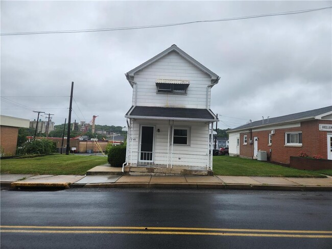 Building Photo - 2140 Main St
