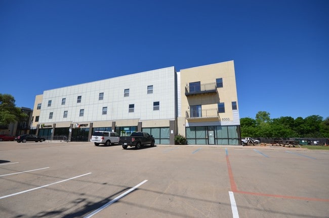 Building Photo - Village on South Congress