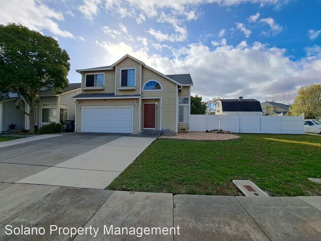 Building Photo - 3 br, 2.5 bath House - 340 Ridgecrest Cir