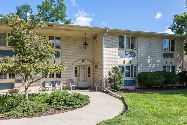 Foto del edificio - Beverly Manor Apartments