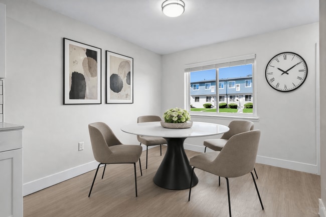 Foto del edificio - The Townhomes of Canton