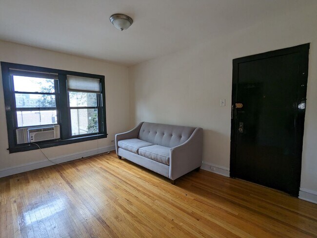 Foto del edificio - 2700 N Spaulding Ave
