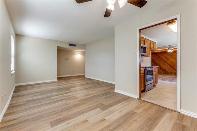 Foto del edificio - 929 Arbor Downs Dr