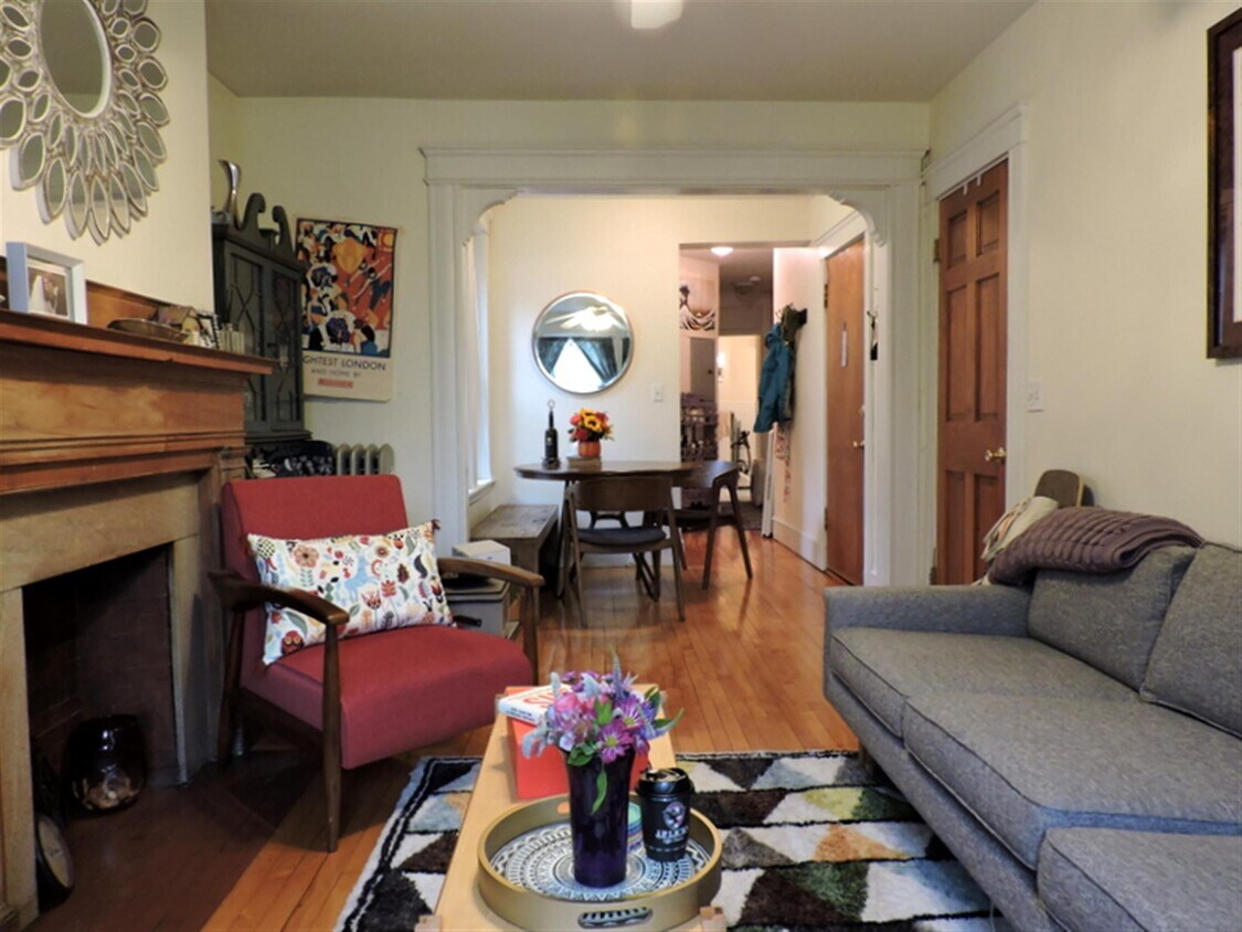 Foto principal - 346 Harvard St