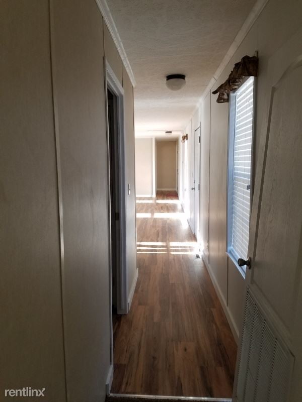 Building Photo - 3 br, 3 bath Mobile Home - 15 N. 4th