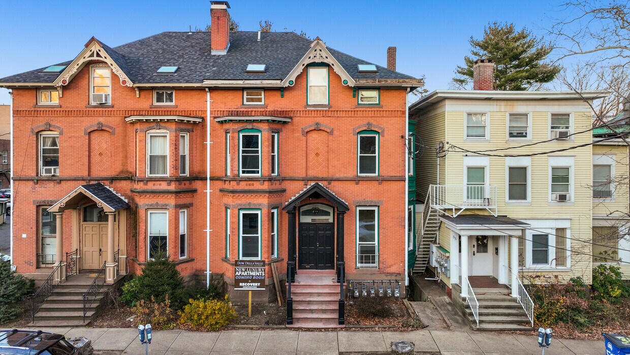 Building Exterior - 57 Trumbull St