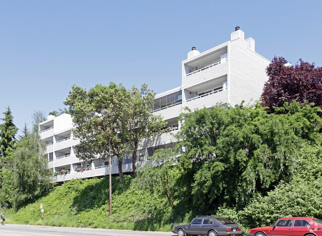 Primary Photo - Chateau Thierry