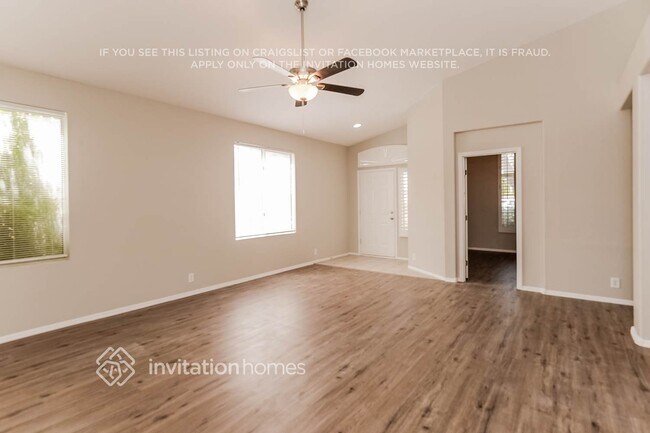 Foto del edificio - 737 N Gregory Pl