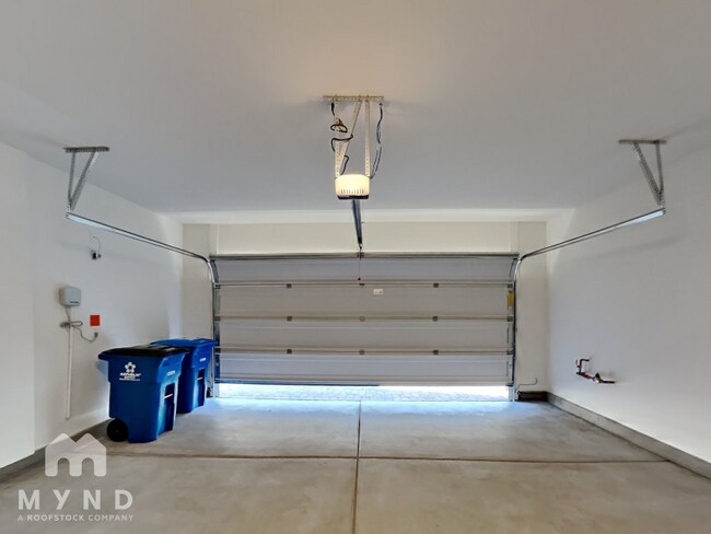 Foto del edificio - 7329 Davenbury St