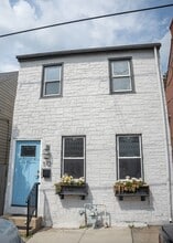 Building Photo - 513 Poplar St