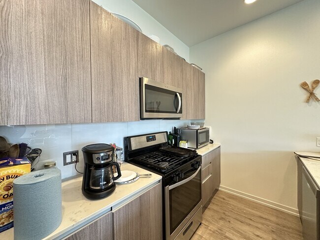 Foto del edificio - 4119 N Narragansett Ave