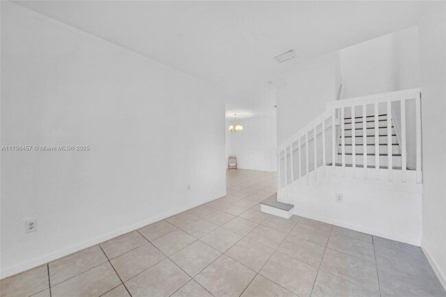 Foto del edificio - 948 NE 29th Terrace