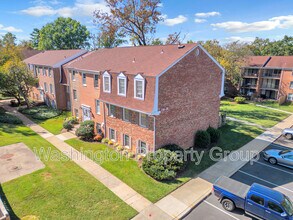 Building Photo - 736 Quince Orchard Blvd