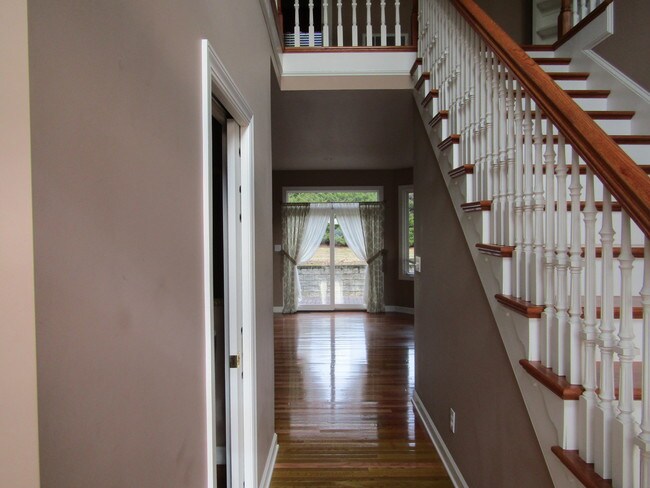 Building Photo - 145 Arnold Palmer Dr