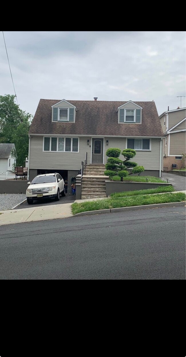 Building Photo - 99 Hancox Ave