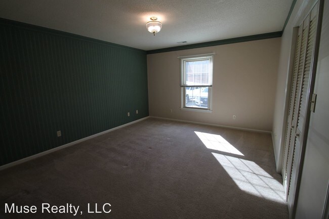 Building Photo - 2 br, 2 bath House - 250 Pointe Circle