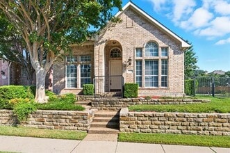 Building Photo - 6317 Park Meadow Ln